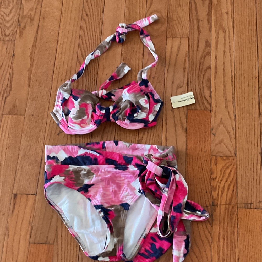 Tommy bahama women’s small Set in Pink NWT $138